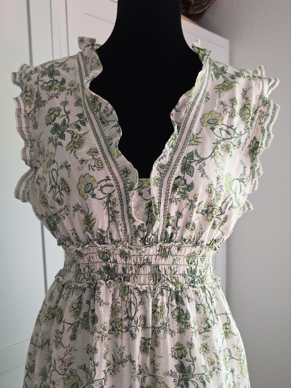 Max Studio White Maxi Dress with Green Floral Print - Picture 5 of 7